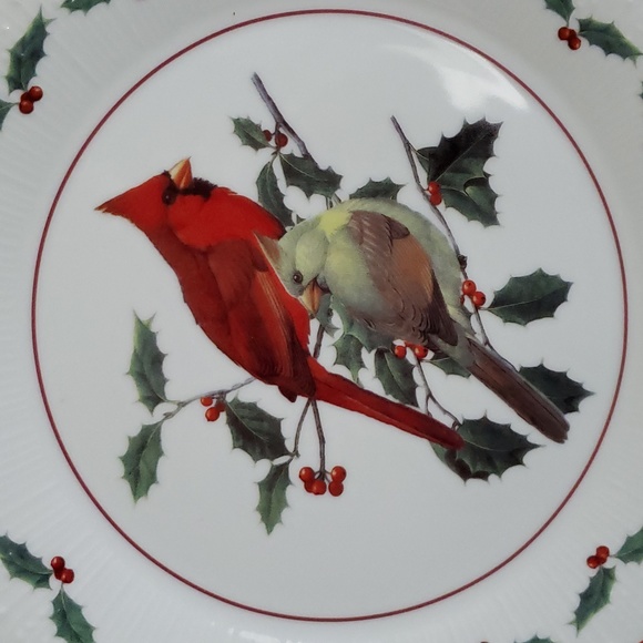 Andrea by Sadek 10" Cardinal Cake Plate/Server - Picture 2 of 10